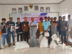 PT Citra Lampia Mandiri Salurkan Bantuan Kedua untuk Nelayan di Malili