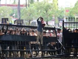 Demo Tuntut Provinsi Luwu Raya di Makassar Ricuh, Tujuh Orang Luka-luka