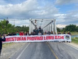 Tuntut Provinsi Luwu Raya, Aliansi Mahasiswa Luwu Utara Lumpuhkan Trans Sulawesi