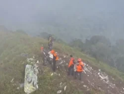 Korban Kedua Pesawat Jatuh Ditemukan di Jurang Sedalam 500 Meter, Jenis Kelamin Perempuan
